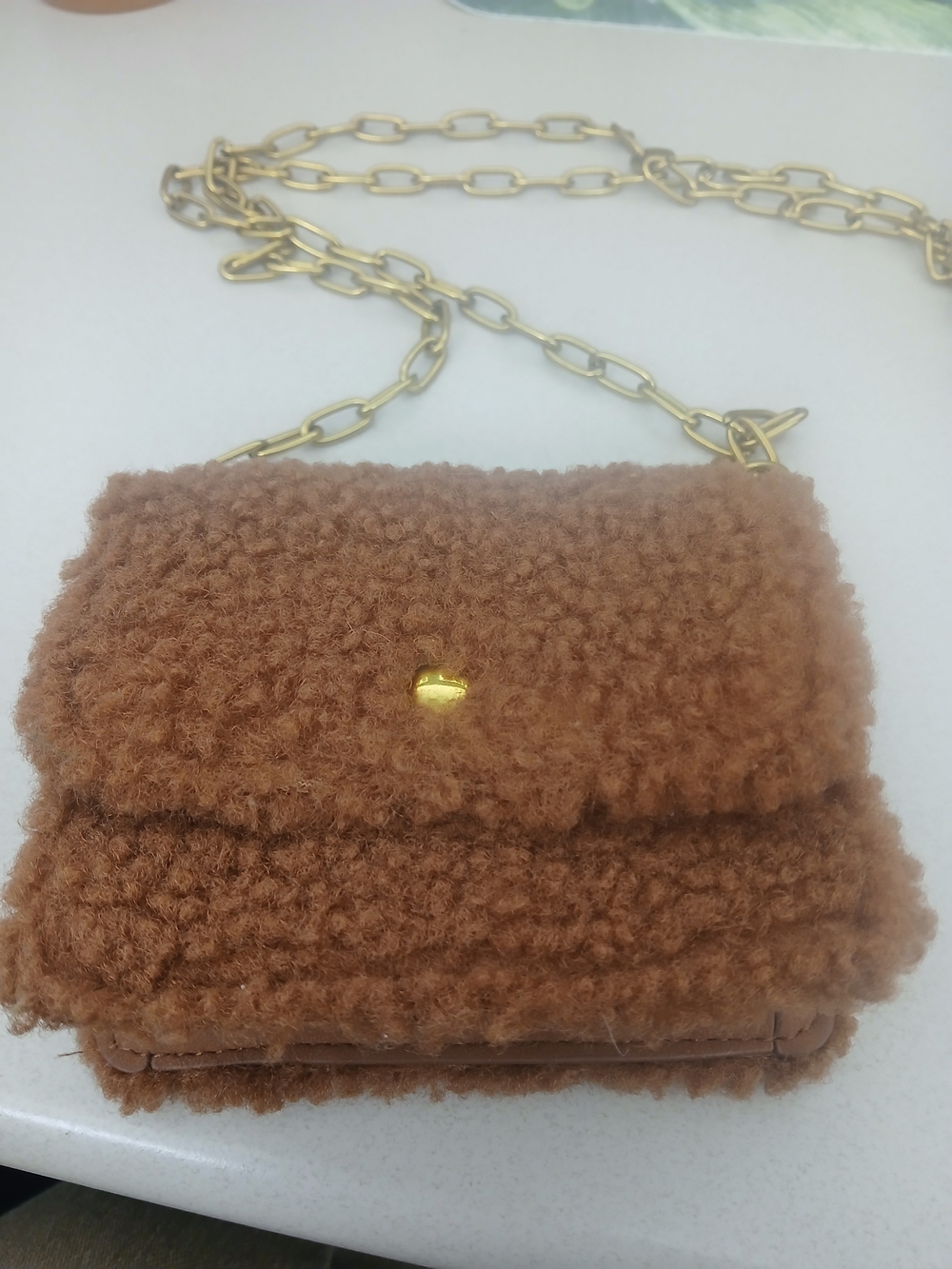 Universal Thread Crossbody Bag with Gold Chain